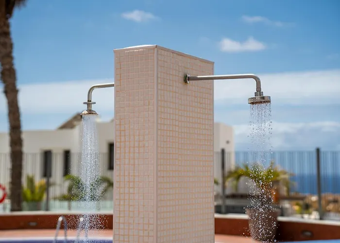 Luminoso Con Terraza, Vistas Al Mar Y Aire Acondicionado