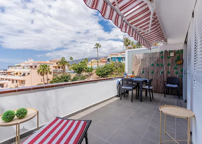 Luminoso Con Terraza, Vistas Al Mar Y Aire Acondicionado *