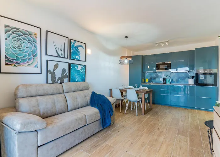 Luminoso Con Terraza, Vistas Al Mar Y Aire Acondicionado Адехе