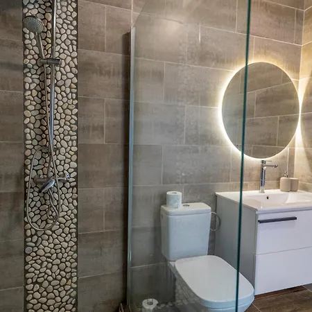 With Ocean Views & Pool In Colina Blanca, *