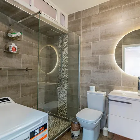 With Ocean Views & Pool In Colina Blanca, Apartment