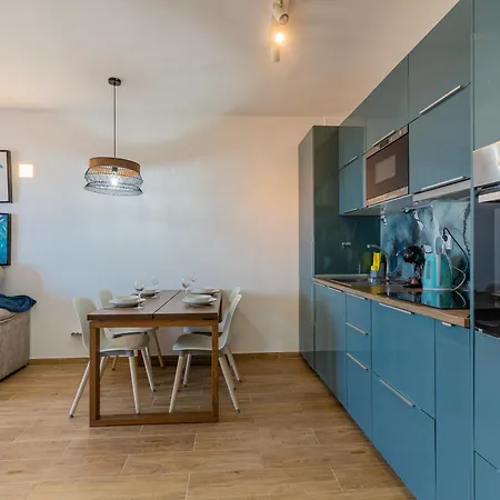 With Ocean Views & Pool In Colina Blanca, *