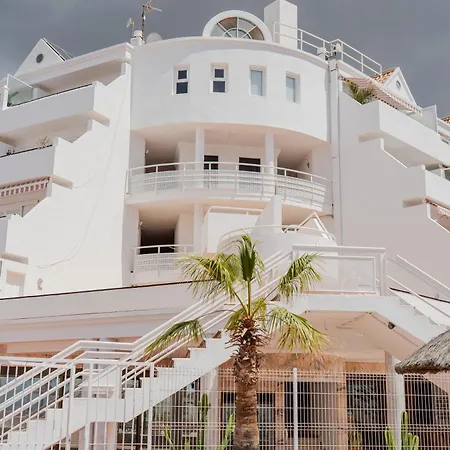 Luminoso Con Terraza, Vistas Al Mar Y Aire Acondicionado * アデヘ